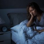 ¿Qué hacer si sientes ansiedad por la noche? Consejos para calmar la mente y mejorar tu descanso